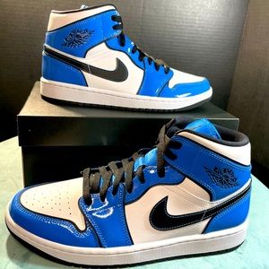 Nike Air Jordan’s 1 mid SE